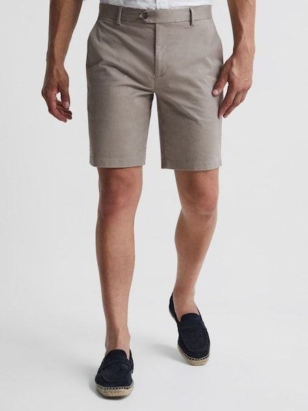 Modern Fit Cotton Blend Chino Shorts in Mushroom (U65575) | £58
