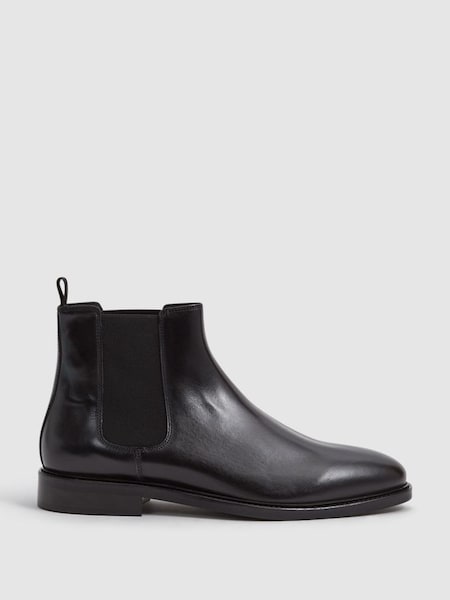 Leather Chelsea Boots in Black (U99254) | £198