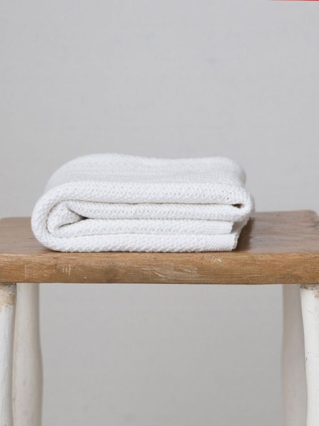 Hippychick Cellular Baby Blanket in White (136942) | €22.50