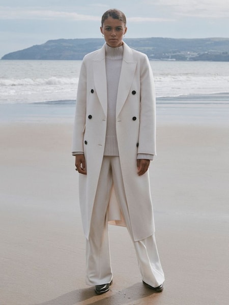 Manteau décontracté à ceinture et coutures invisibles en laine mélangée couleur crème (138870) | 525 €