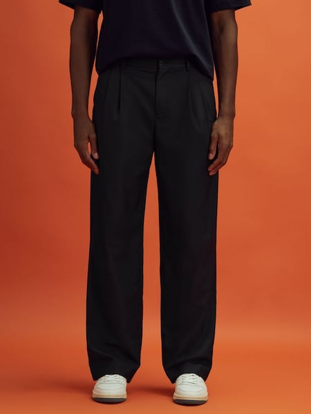 McLaren F1 Relaxed Twill Trousers in Black (383289) | $295