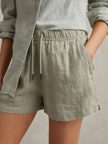 Linen Garment Dyed Drawstring Shorts in Sage (415871) | HK$1,180