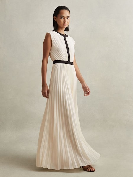 Pleated Maxi Dress in White (548757) | HK$4,180