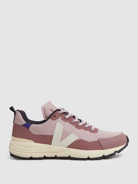 Veja Mesh Hiking Trainers in Babe Pierre (549534) | $320