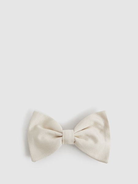 Grosgrain Silk Bow Tie in Ivory (575244) | $120