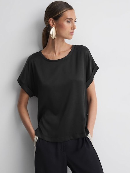 T-shirt met zijden voorkant en ronde hals in zwart (592469) | € 170