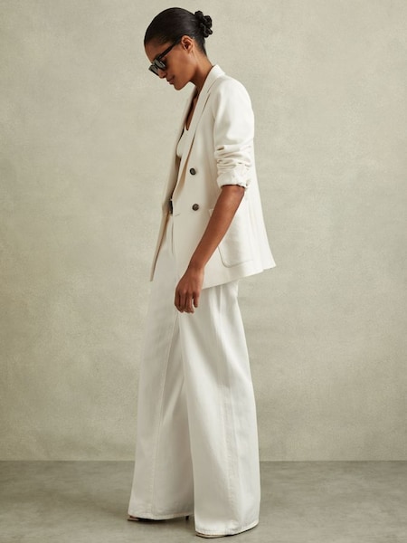 白色嬌小款雙排扣斜紋布西裝外套 (678986) | HK$4,480