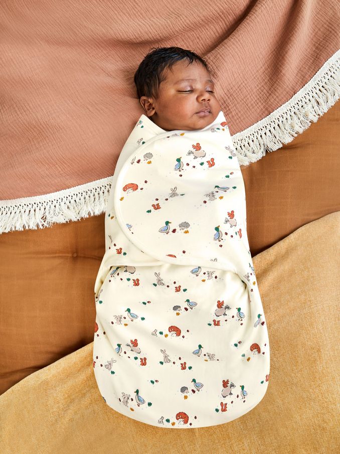 Newborn baby swaddle blanket clearance