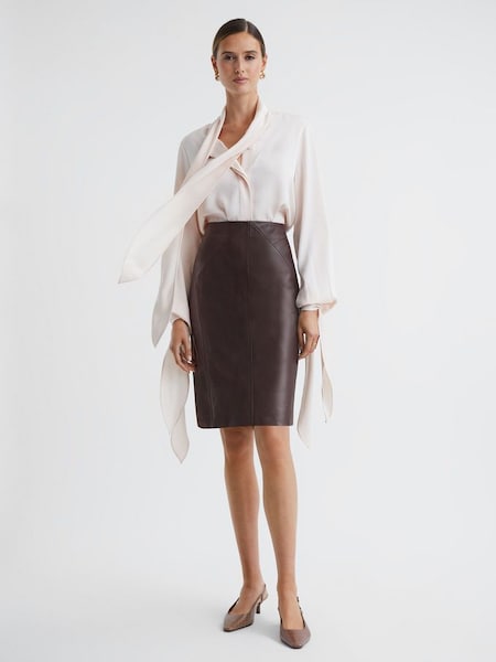Leather High Rise Midi Skirt in Berry (897223) | HK$3,430
