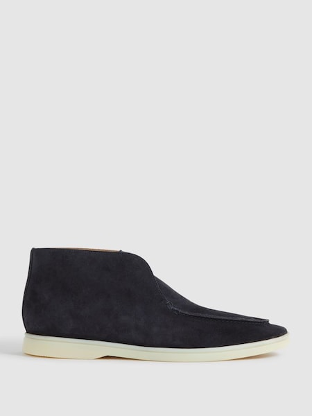 Suede Slip-On Boots in Navy (998751) | €270