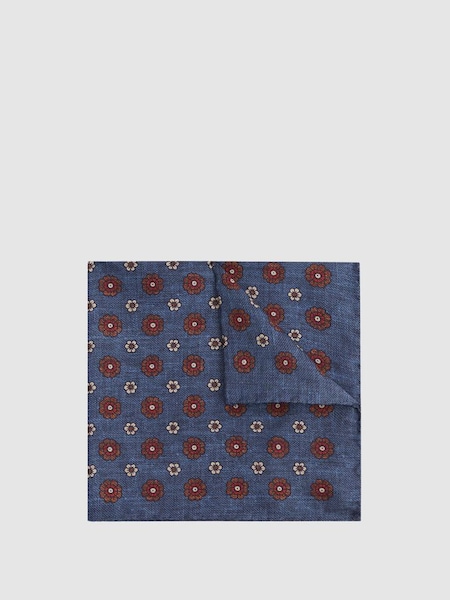 Floral Medallion Print Silk Pocket Square in Blue (C25022) | HK$580
