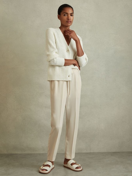 Petite Tapered Pull On Trousers in Cream (C40026) | €140