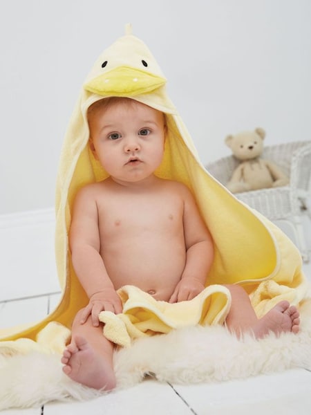 Duck Character Hooded Towel (C85199) | €25.50