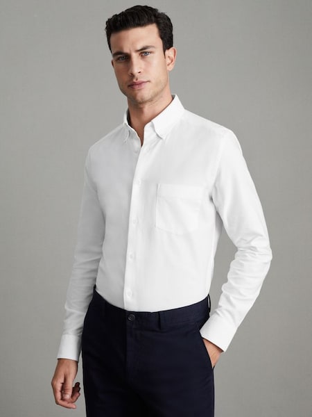 Chemise Oxford blanche boutonnée à délavage doux (D43750) | 95 €