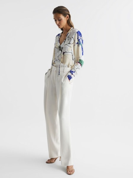 Bedruckte Bluse mit V-Ausschnitt, Elfenbein (D49979) | 125 €