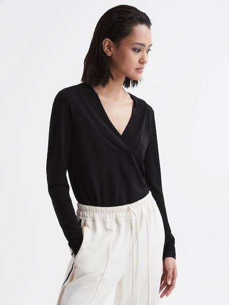 V-Neck Long Sleeve Blouse in Black (D50919) | HK$453