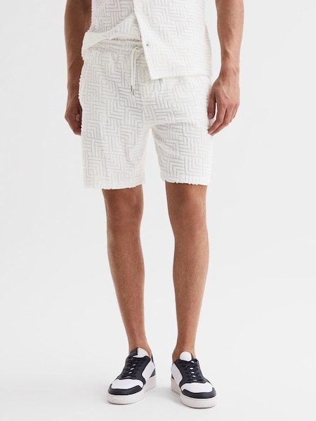 Terry towelling short in wit met trekkoord (D97841) | € 69