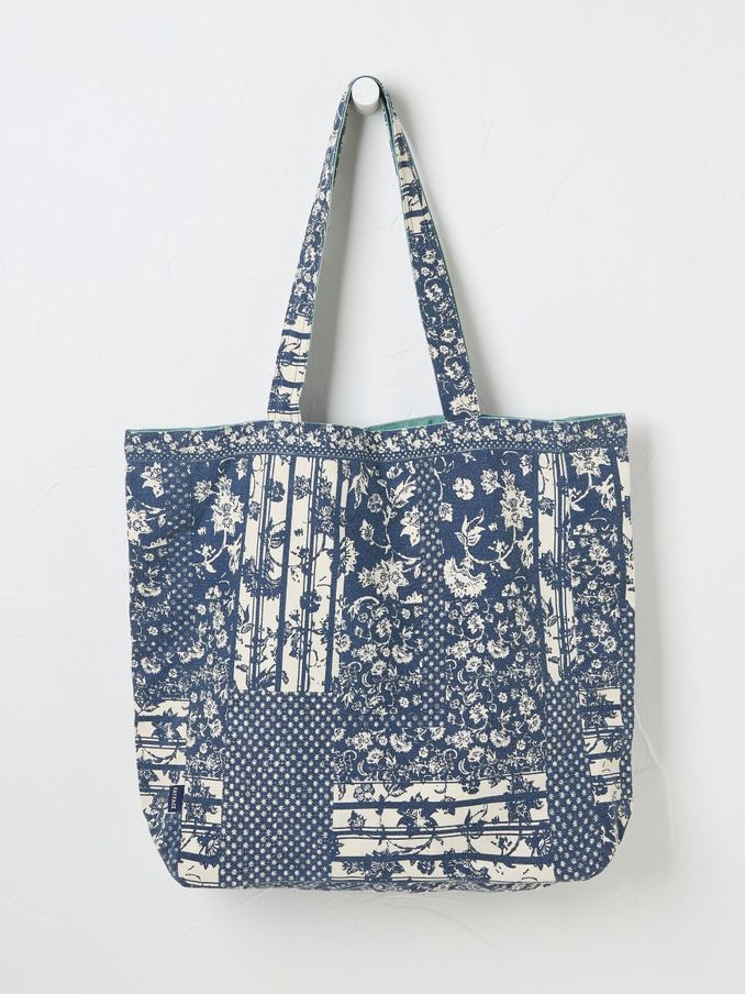 Women s Tote Bags Black Tote Bags FatFace US