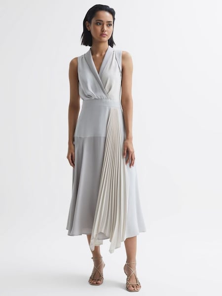 Pleated Fitted Midi Dress in Lilac (M91962) | $460