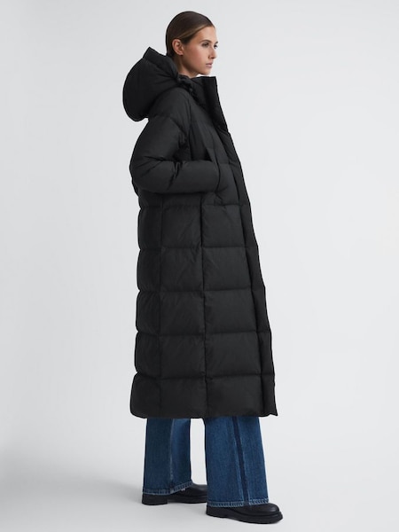 Longline Hooded Puffer Coat in Black (M92418) | CHF 575