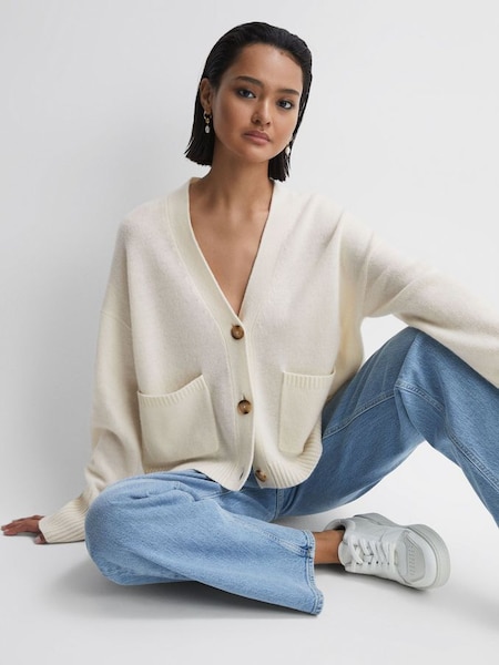 Relaxed Wool-Cashmere Cardigan in Ivory (N11620) | HK$2,230