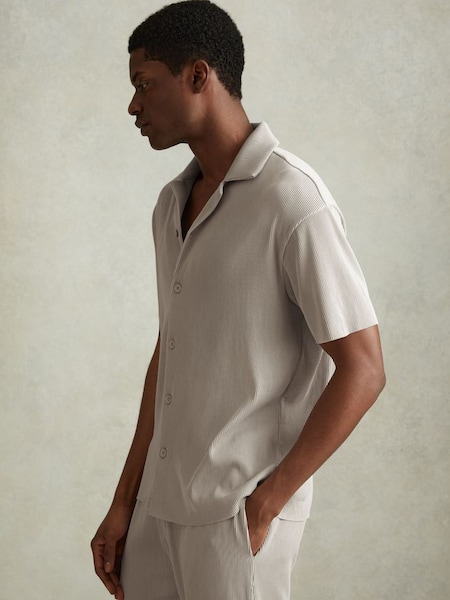 Zilverkleurig geribbeld overhemd met Cubaanse kraag (N74244) | € 140