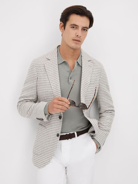 Slim Fit Wool Blend Single Breasted Blazer in Soft Grey (Q63707) | CHF 470