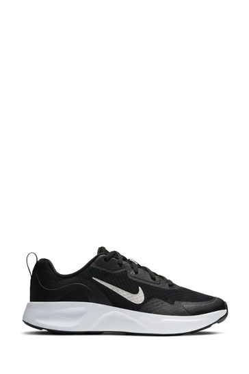 black nike comfy trainers