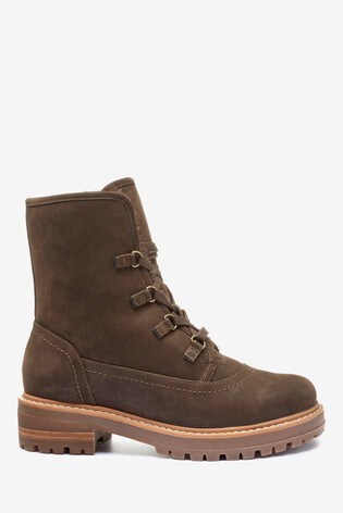 fur lined boots uk