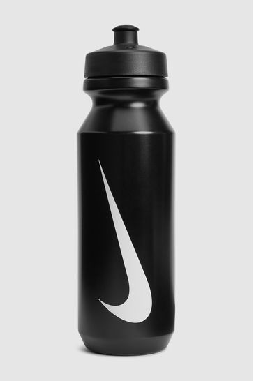 black nike drink bottle