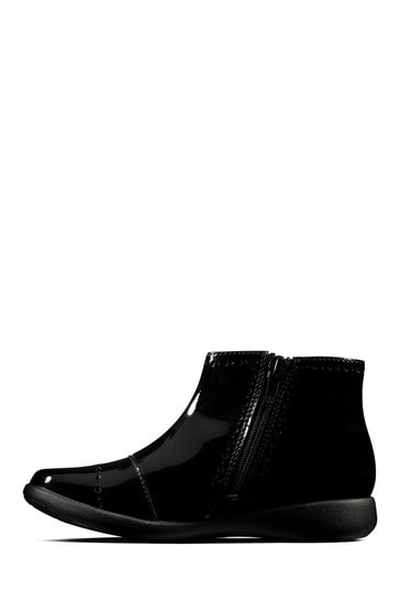 clarks etch form boots