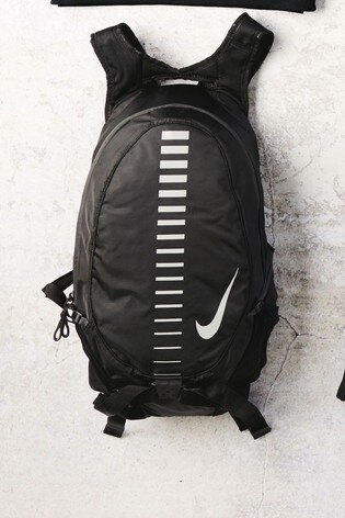 nike run commuter backpack review