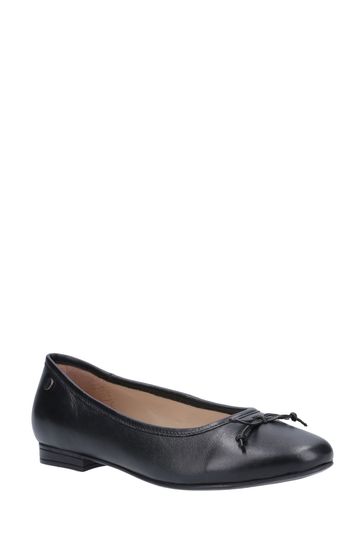 hush puppies black pumps