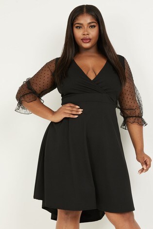 quiz curve black dress