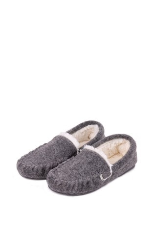 slippers fur lined