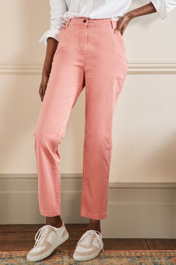 pink trousers