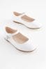 Satin in Weiß (Schmutzabweisend.) - Square Toe Mary Jane Occasion Shoes, Wide Fit (G)