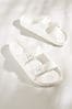 Weiß - Eva Flache Sandalen mit Doppelriemen und verstellbaren Schnallen