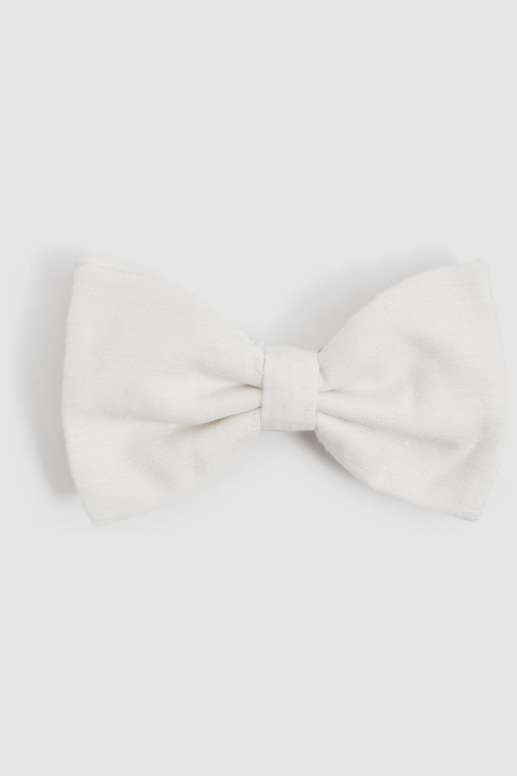 Reiss Padua - Ecru Silk Blend Textured Bow Tie, In White
