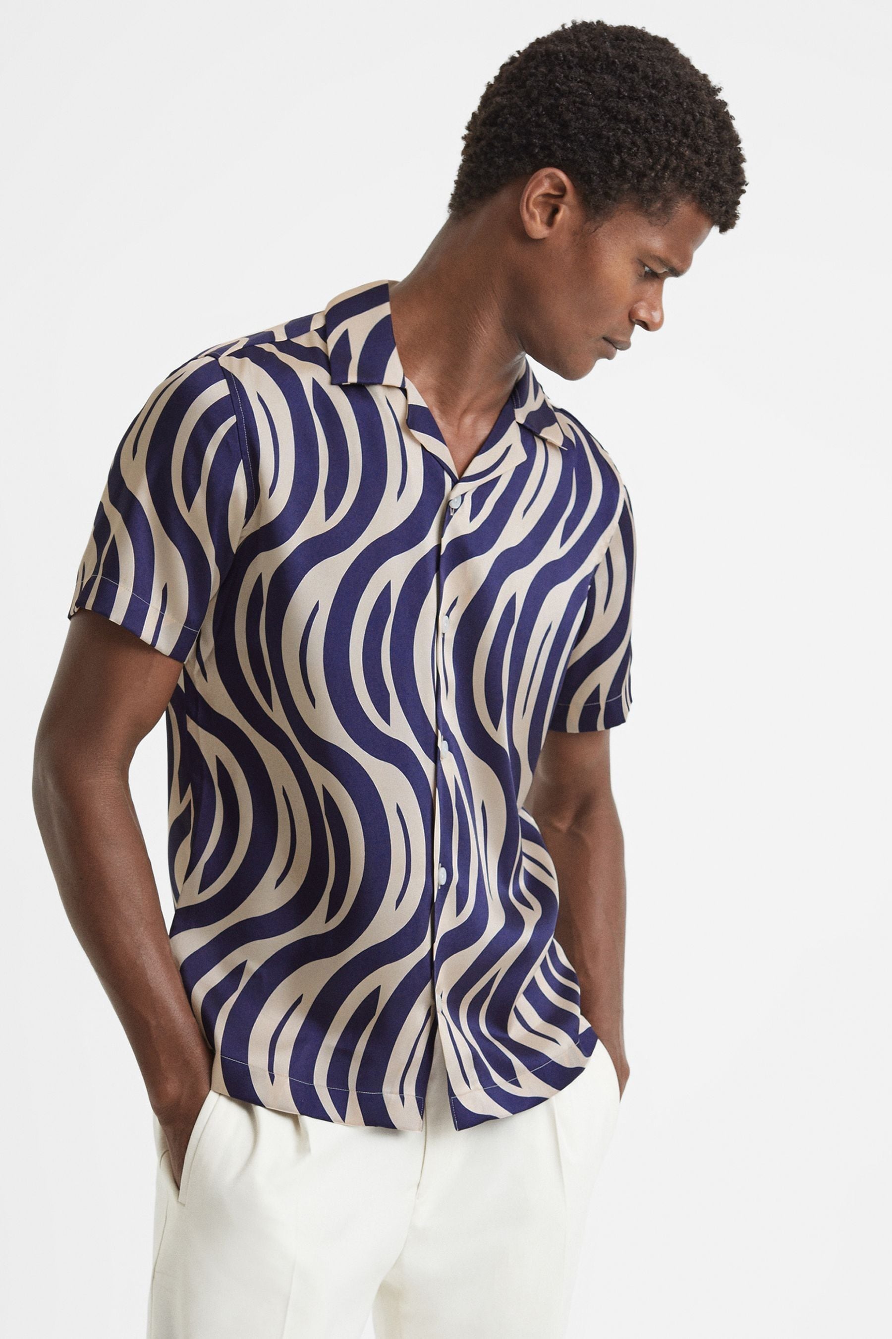 Reiss Gamble - Ecru/navy Animal Print Cuban Collar Shirt, L