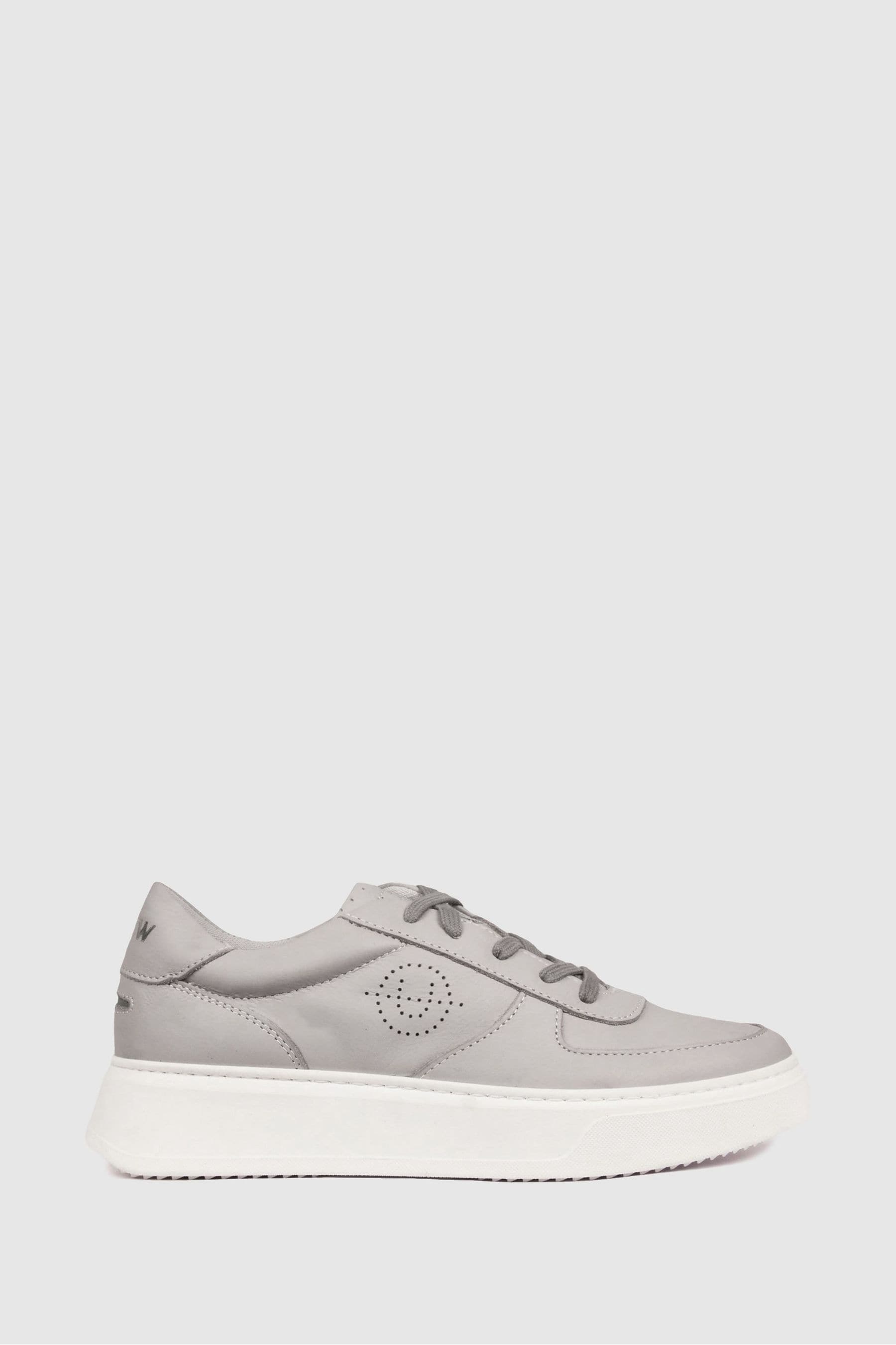 Unseen Footwear Leather Marais Trainers In Grey/white
