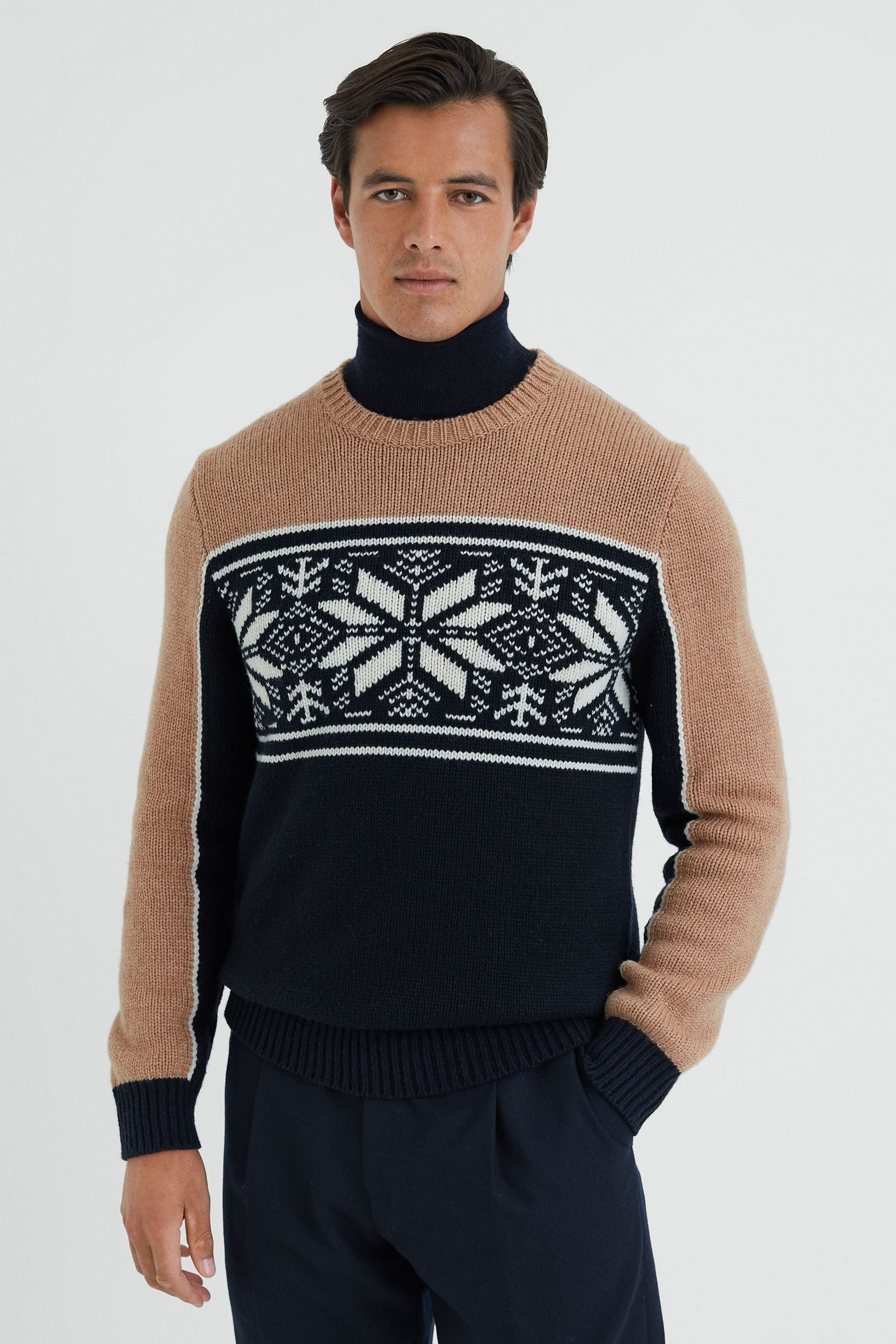 REISS NASH - NAVY/CAMEL KNITTED COLOURBLOCK FAIR ISLE JUMPER, L