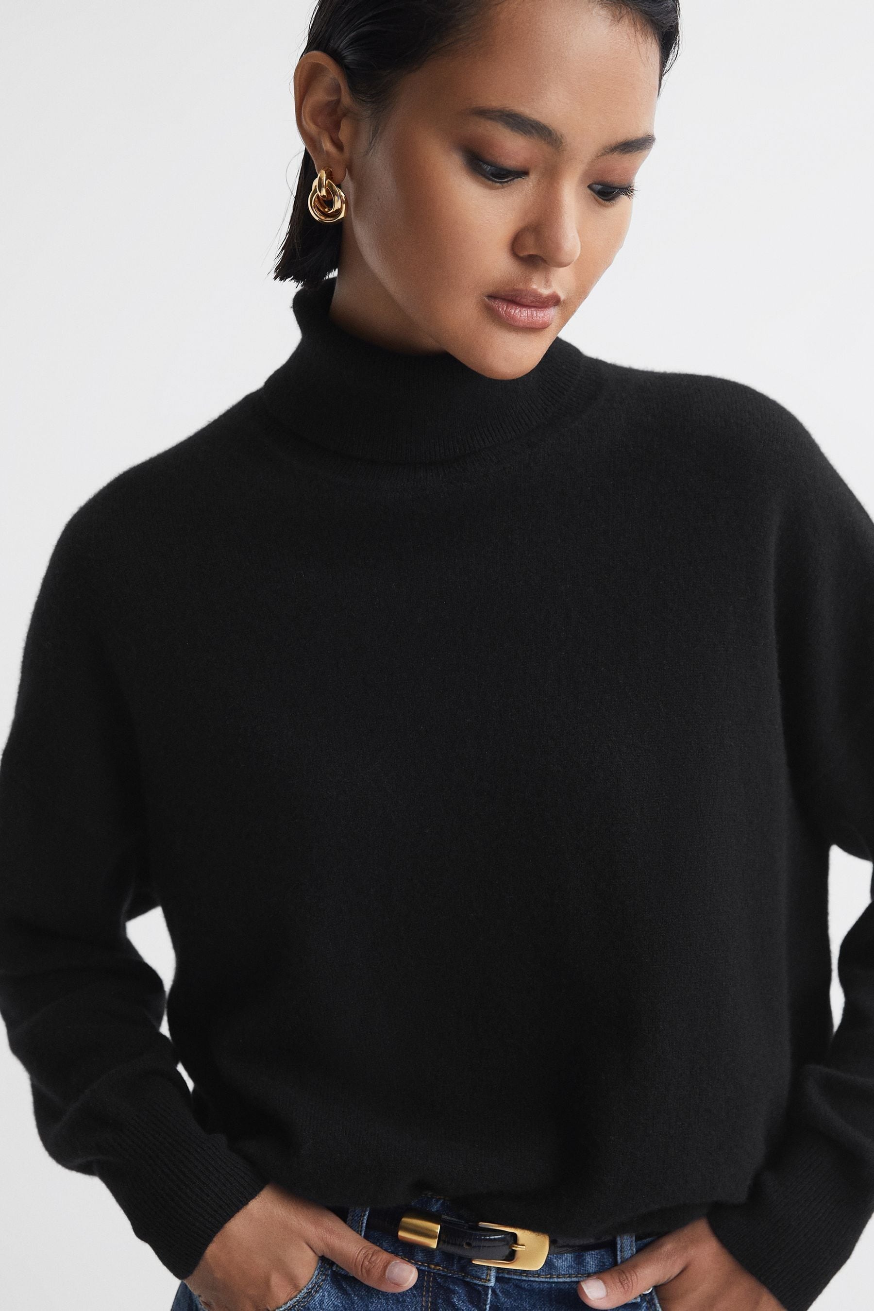 Reiss Mabel - Black Fitted Cashmere Roll Neck Top, L