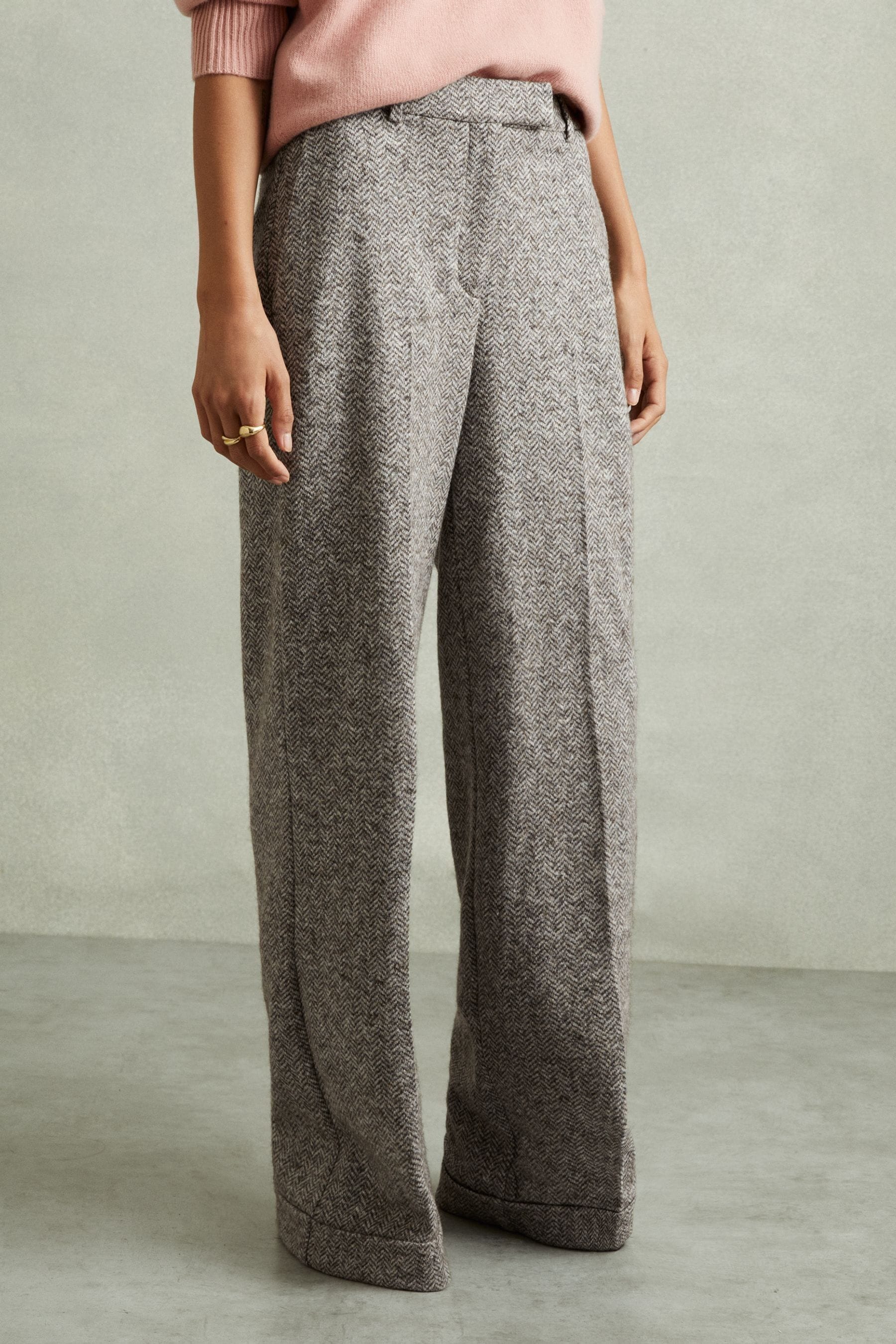 Reiss Grey Petite Textured Wool Blend Wide Leg Suit Trousers In Grey