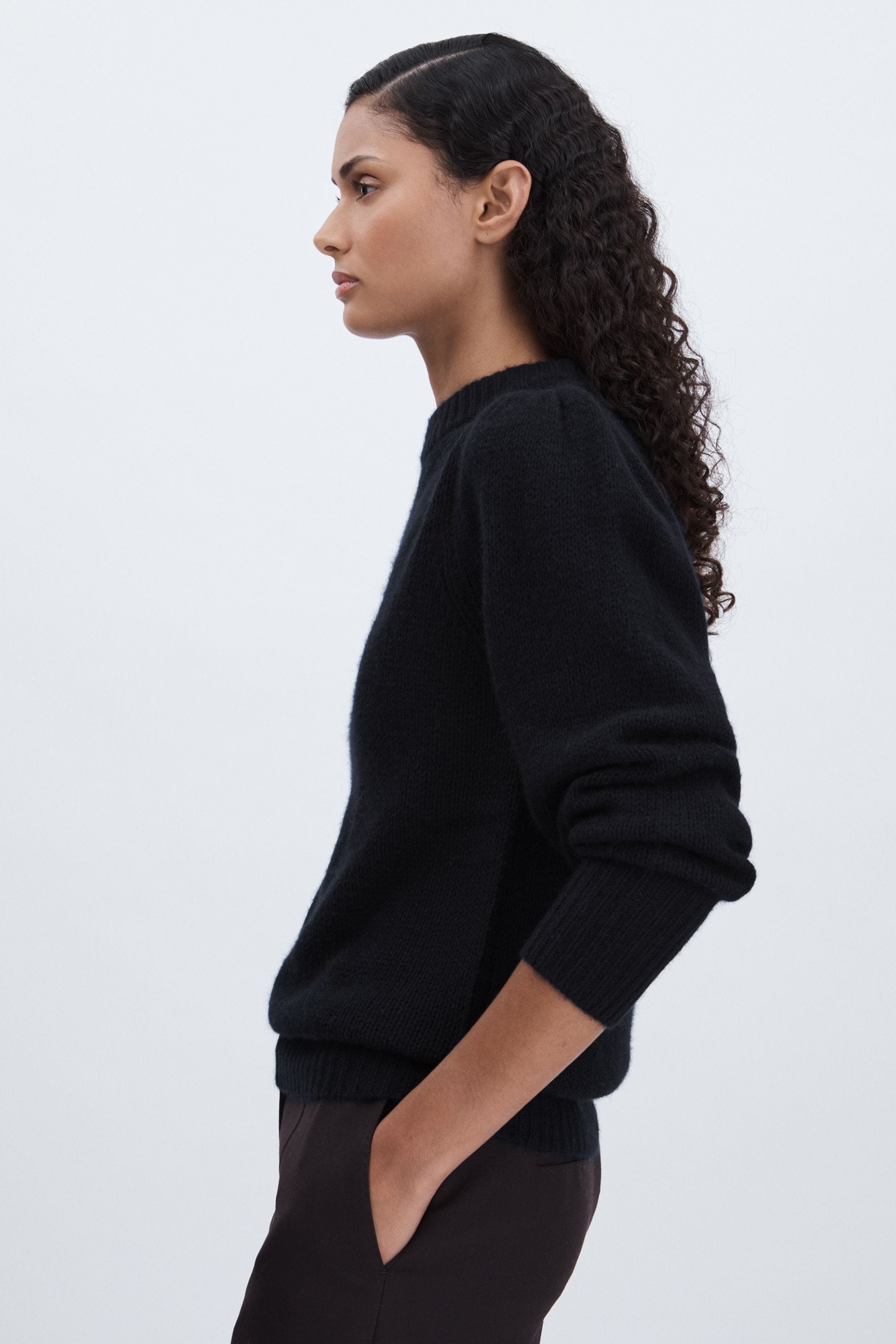 Madeleine thompson cashmere sweater top