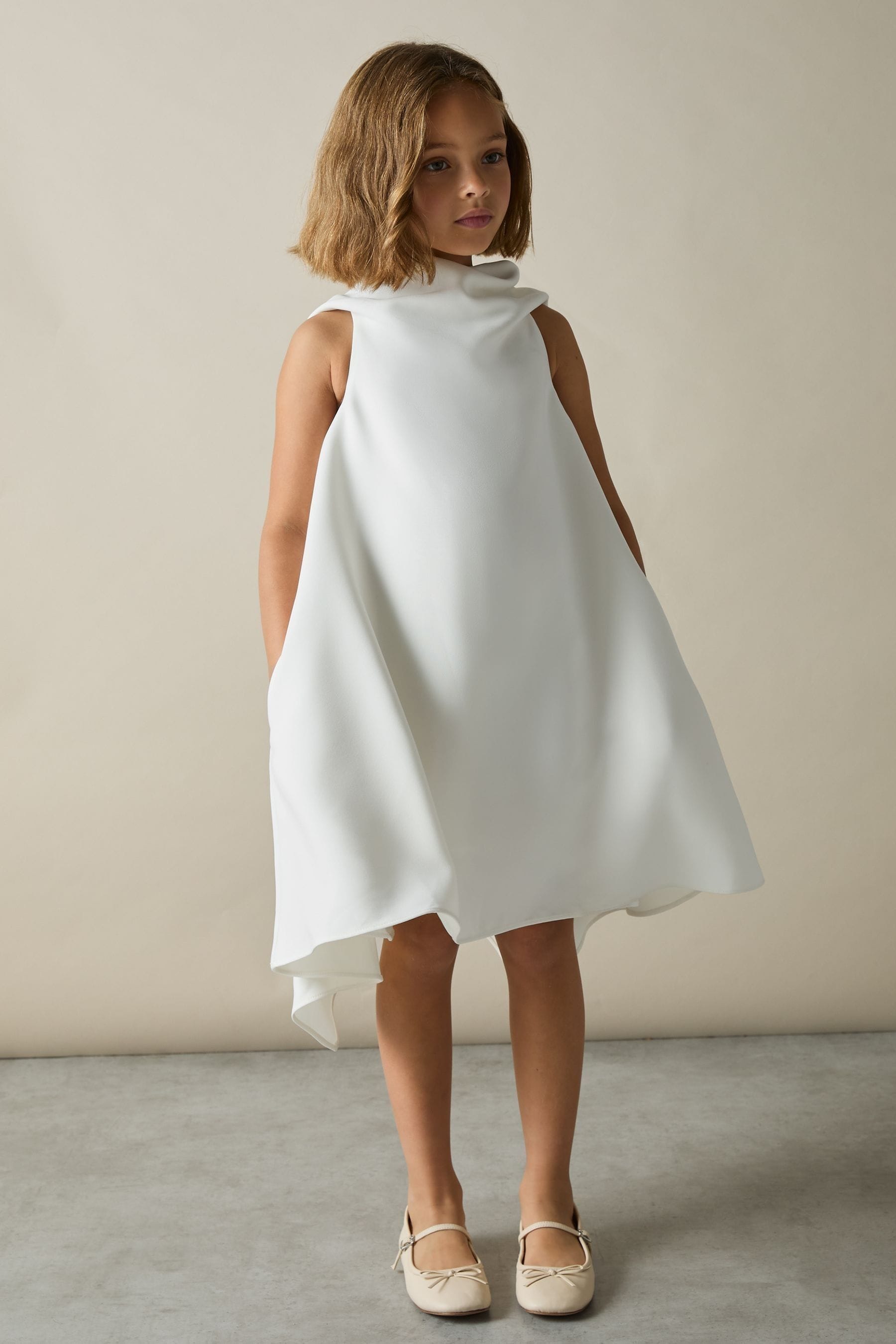 Reiss White Shauna Shift Flowy Dress In Ivory