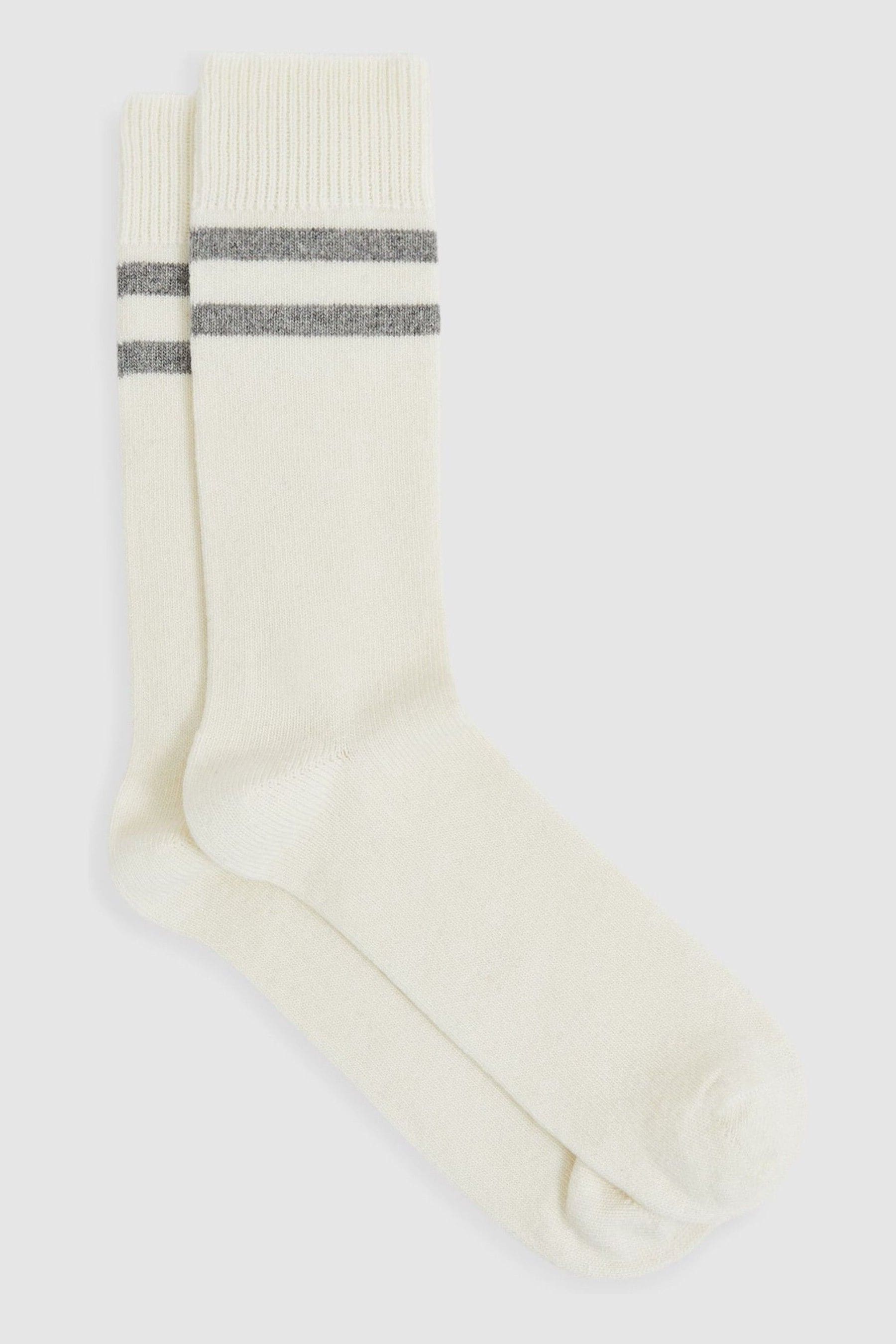 REISS ECRU/SOFT GREY STRIPED SOCKS WITH WOOL AND CASHMERE