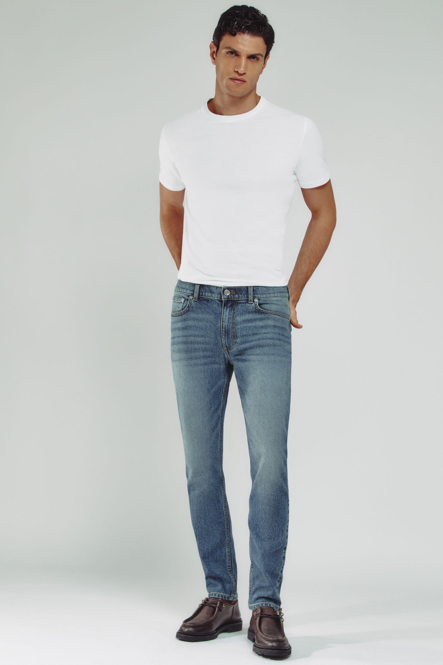 Reiss Washed Indigo Green Cast Picton Cotton-stretch Slim-fit Jeans In Washed Indigo Green Cast