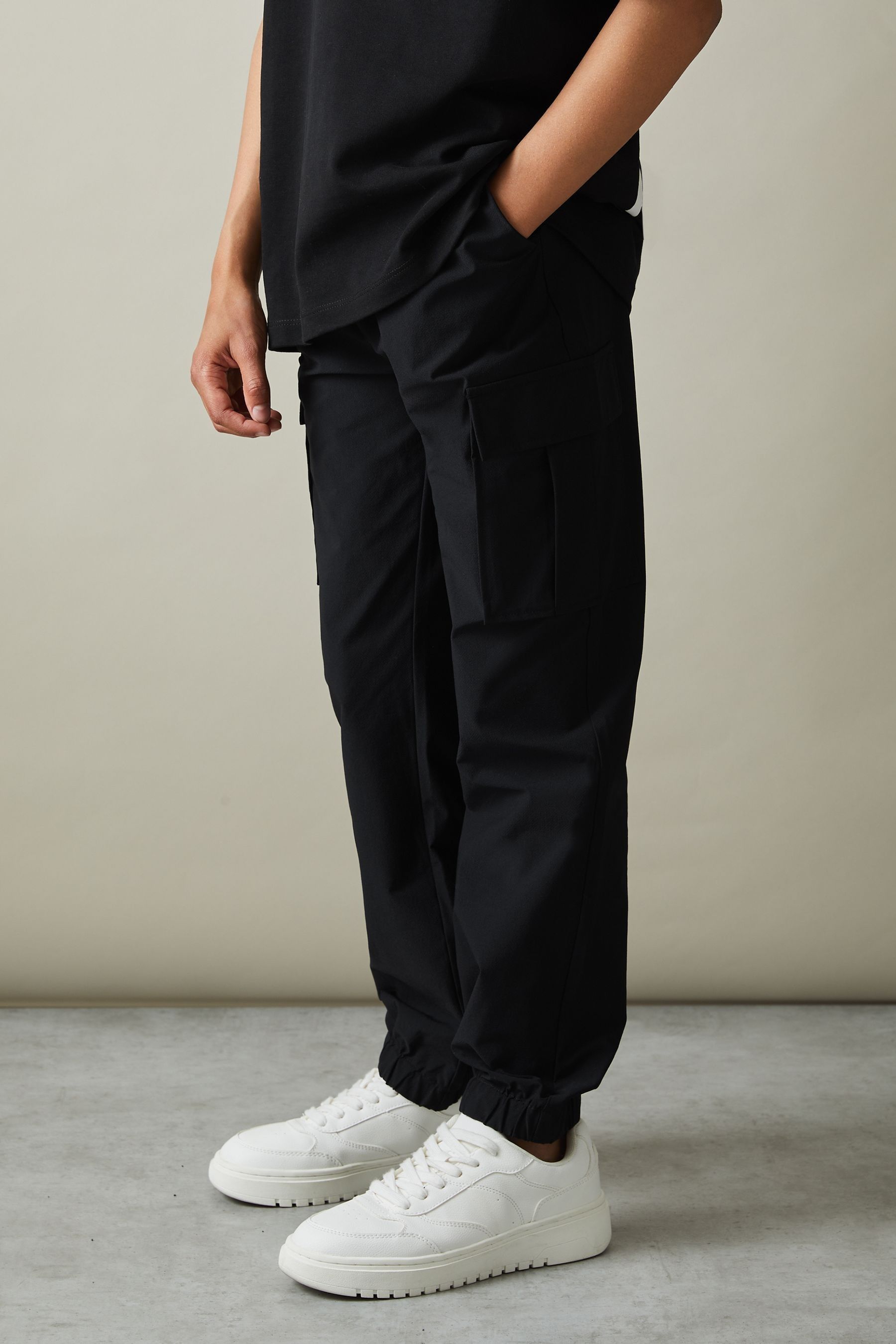 Reiss Black Technical Drawstring Trousers In Black