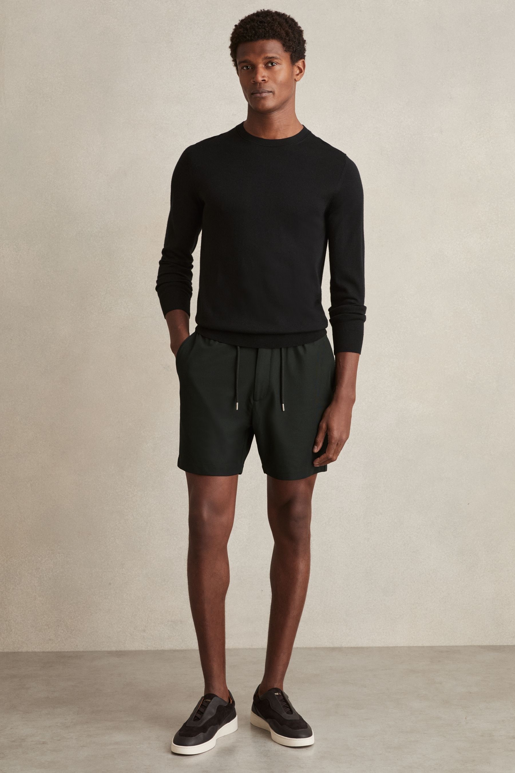 Shop Reiss Dark Green Textured Drawstring Shorts